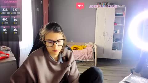  KIRA  online show from 15, 9, 2025