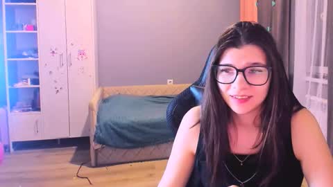  KIRA  online show from 12, 1, 2026