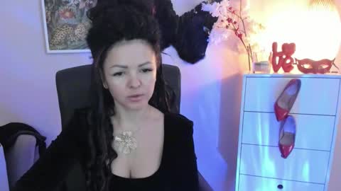 Molly online show from 9, 2, 2026