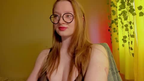 Snapshot of mollytucker chatting on 11, 5, 2026 mollytucker online show from 11, 5, 2026