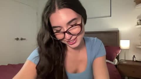 Molly online show from 7, 4, 2026