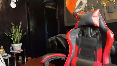 Molotov online show from 2, 2, 2026