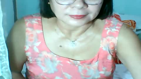 Snapshot of mombastic55 chatting on 13, 6, 2026 mombastic55 online show from 13, 6, 2026
