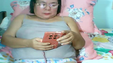 mombastic55 online show from 3, 7, 2026