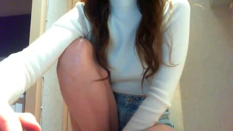 Snapshot of momentbeforedown chatting on 17, 5, 2026 Hailey online show from 17, 5, 2026