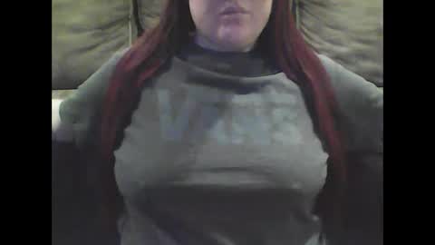 Snapshot of mommies_mooseknuckle chatting on 29, 9, 2025 mommies_mooseknuckle online show from 29, 9, 2025