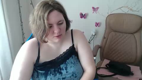 Mommy99X online show from 6, 3, 2025