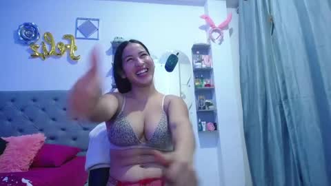 Snapshot of mommy_dulce chatting on 4, 6, 2026 ANDREA online show from 4, 6, 2026