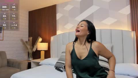 Snapshot of mommy_naughty_ chatting on 29, 9, 2025 Letty Smith online show from 29, 9, 2025