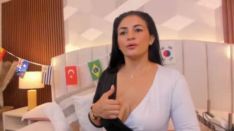 Snapshot of mommy_naughty_ chatting on 14, 7, 2026 Letty Smith online show from 14, 7, 2026