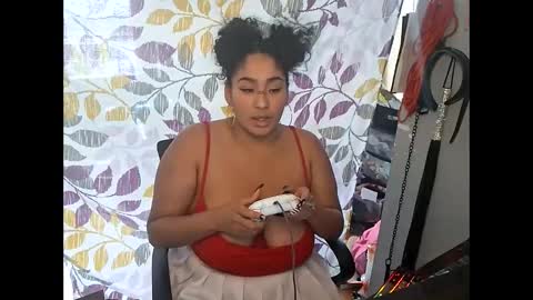 Mommy bubbles online show from 28, 11, 2025