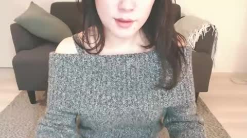 Momo online show from 7, 12, 2024