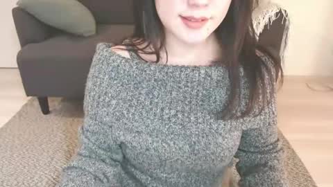 Momo online show from 7, 12, 2024