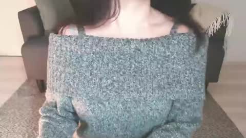 Momo online show from 13, 12, 2024