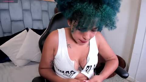 Momo  online show from 15, 9, 2025