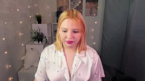 mon1ca_jones online show from 27, 10, 2025