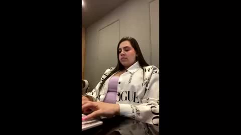 Mona online show from 11, 11, 2025