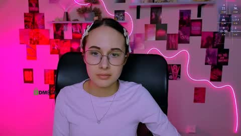 Snapshot of mona_cloud chatting on 14, 5, 2026 Mona online show from 14, 5, 2026