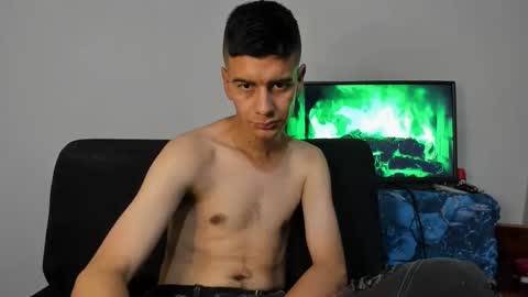 Snapshot of monarquia_ chatting on 7, 12, 2024 nicolas online show from 7, 12, 2024