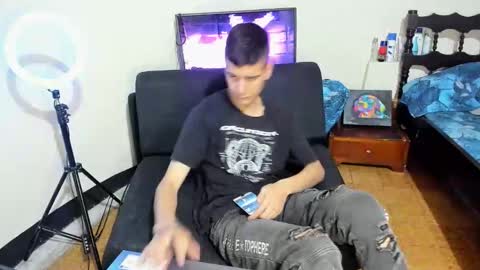 Snapshot of monarquia_ chatting on 23, 12, 2024 nicolas online show from 23, 12, 2024