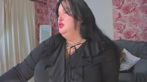 Monica online show from 26, 2, 2025