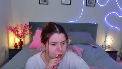 moneyforpeaches online show from 21, 4, 2026