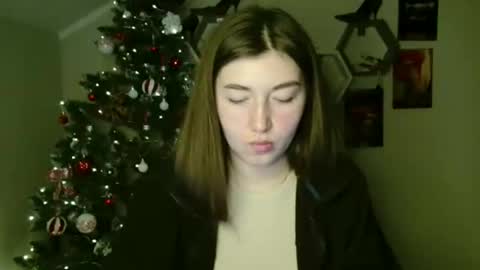 sweet girl and shine body online show from 30, 11, 2025