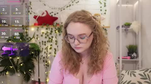 Snapshot of monicaasis chatting on 25, 9, 2025 monicaasis online show from 25, 9, 2025