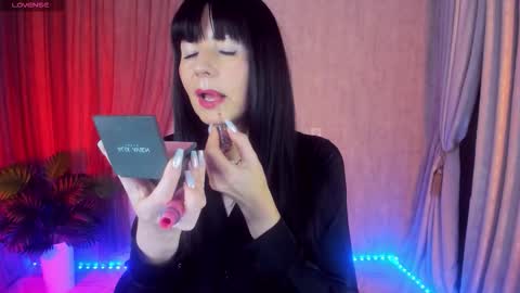 Monica online show from 8, 11, 2025