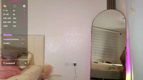 Snapshot of monicaflower chatting on 7, 10, 2025 Kiim online show from 7, 10, 2025