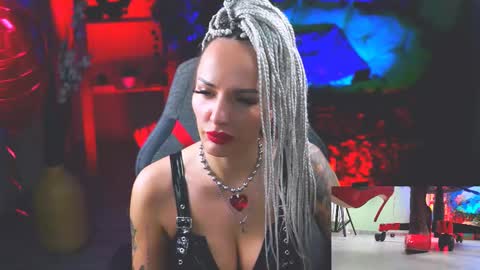 Monika online show from 15, 2, 2025