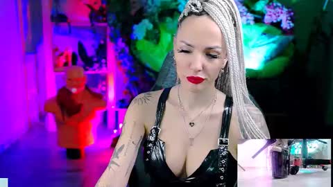 Monika online show from 14, 12, 2025