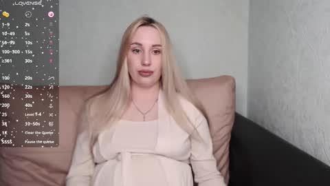 Monika online show from 3, 11, 2025