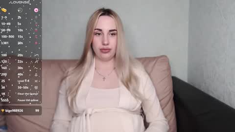 Monika online show from 2, 12, 2025