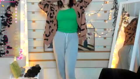 Monika online show from 19, 12, 2025