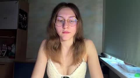 Mia online show from 9, 6, 2026