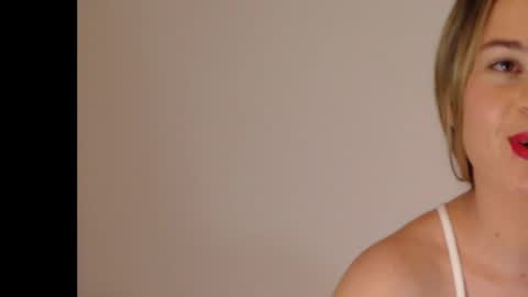 Snapshot of monita25_ chatting on 7, 10, 2025 Camila online show from 7, 10, 2025