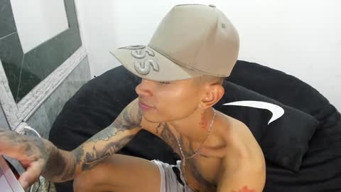 monkeyd_66 online show from 1, 2, 2025