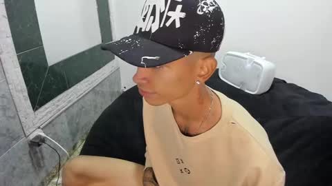 monkeyd_66 online show from 9, 2, 2025