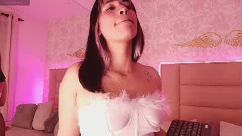 Snapshot of monserrat_towers chatting on 19, 3, 2026 Adriana online show from 19, 3, 2026