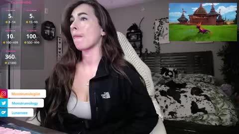 Lydia Mooney online show from 13, 12, 2024