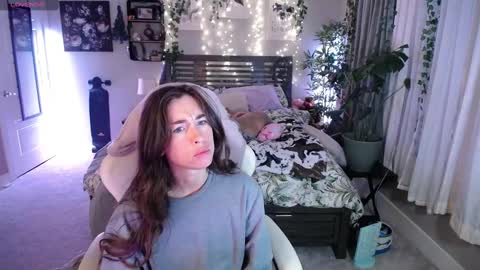 Lydia Mooney online show from 3, 1, 2025