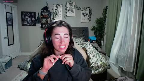 Lydia Mooney online show from 8, 3, 2025