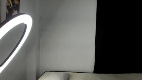 Snapshot of montes_juan chatting on 8, 9, 2025 montes_juan online show from 8, 9, 2025