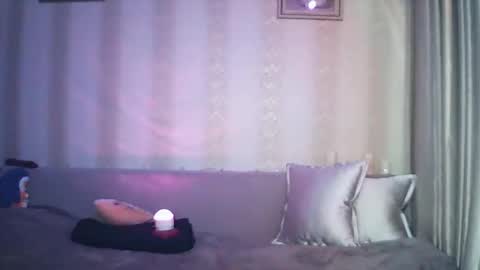 moodiemira online show from 21, 2, 2026