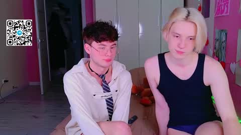 moon_gloww online show from 21, 3, 2026