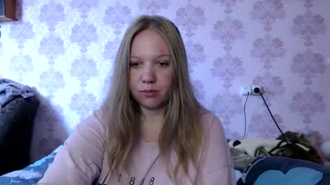 moon_linght000 online show from 7, 6, 2026
