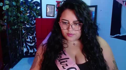 moon_sunflowers online show from 24, 11, 2025