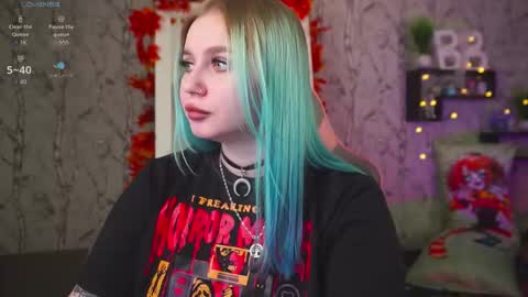 Emilia online show from 30, 9, 2025