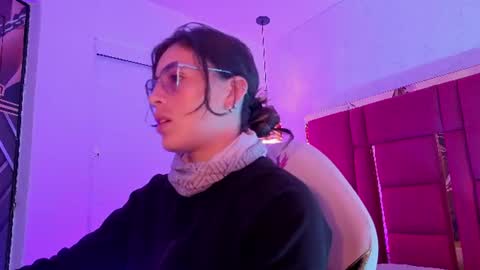 Snapshot of moon_winy chatting on 5, 7, 2026 Winy online show from 5, 7, 2026